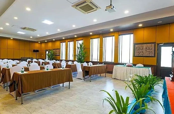 Amazon Hotel 4*